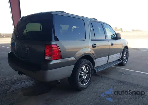 2003 Ford Expedition Xlt из США, поврежденный, VIN 1FMRU15W83LB74511